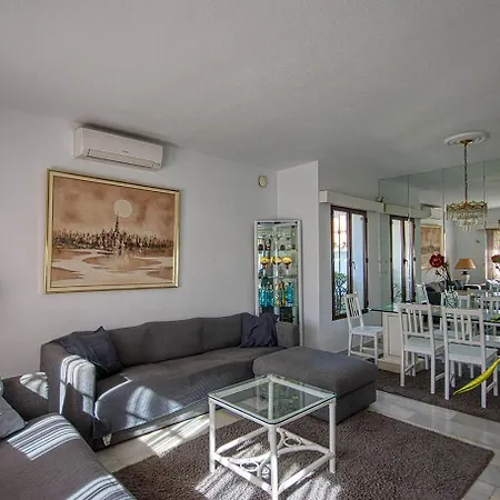 Bonita Fuengirola